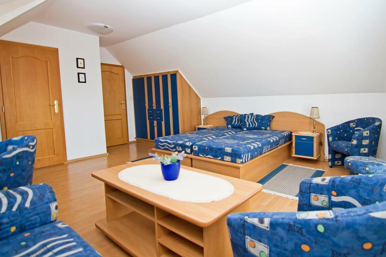 Vila Valča Exteriér fotografie
